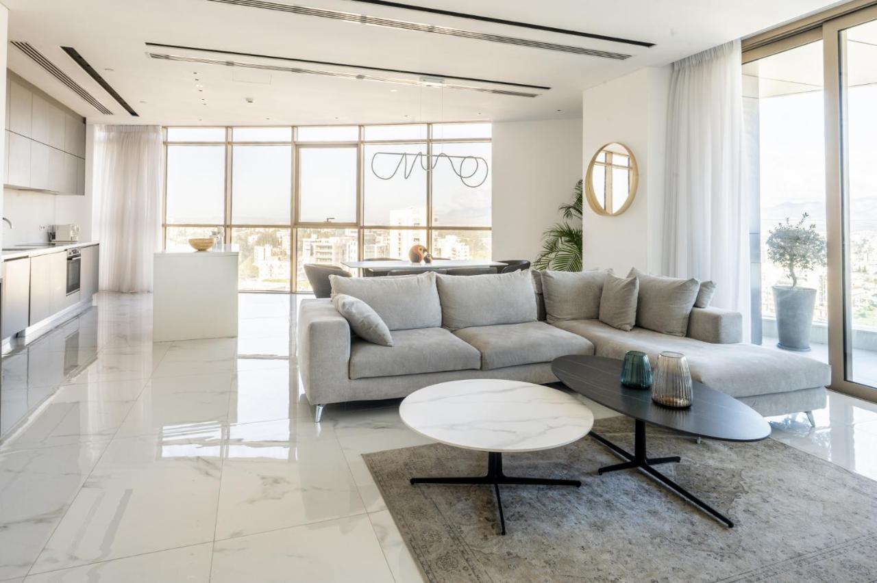 360 Nicosia - Luxury Apartment Panoramic View ภายนอก รูปภาพ